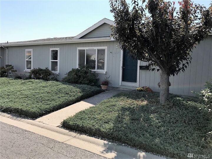 Property Photo:  1627 Pleasant Ave 39  WA 98801 