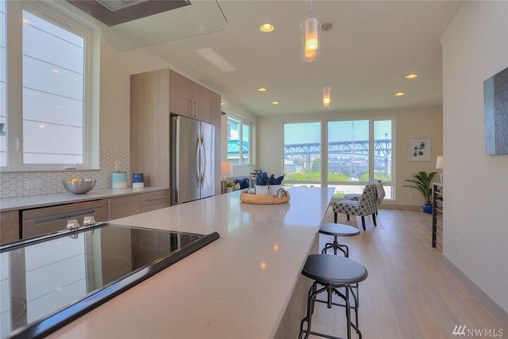 Property Photo:  3920 1st Ave NE A  WA 98103 