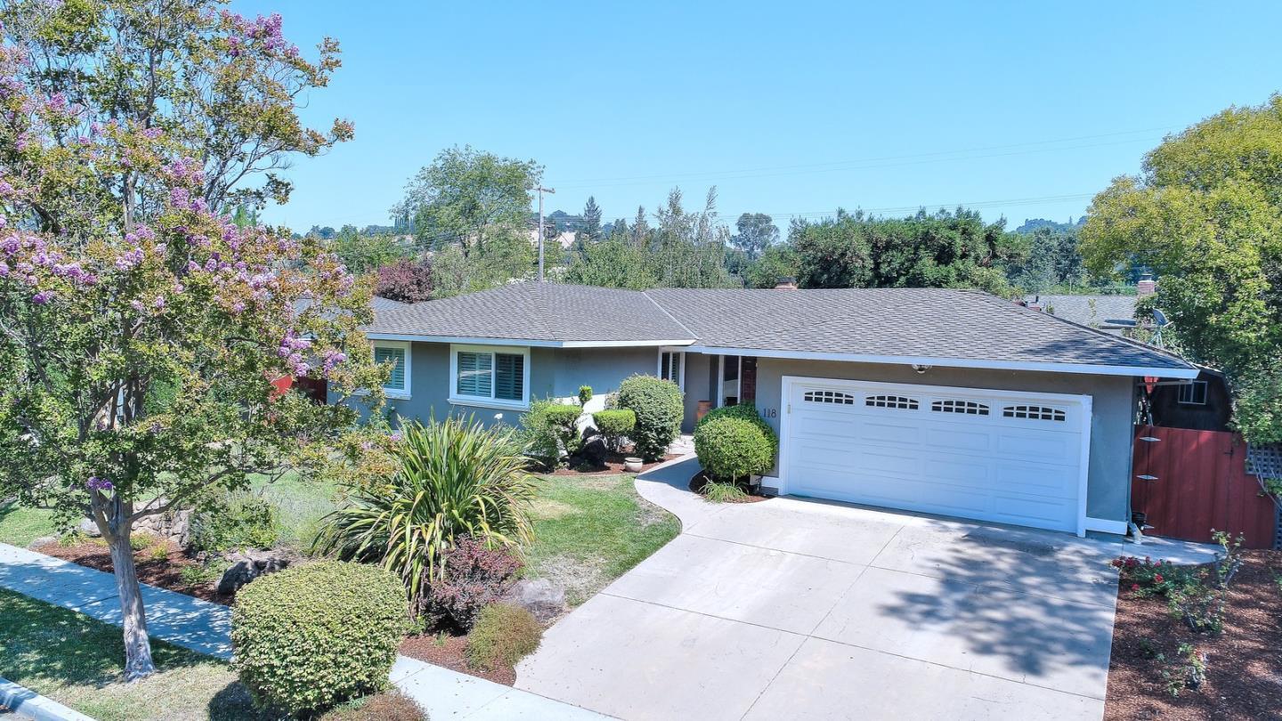 Property Photo: 118 Lansberry Court CA 95032