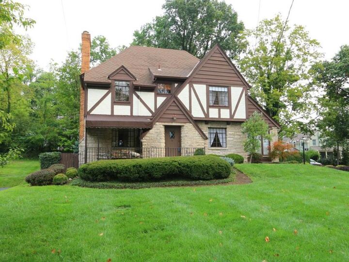 100 Mt Pleasant Avenue  Wyoming OH 45215 photo