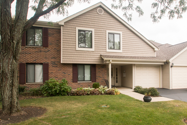 Property Photo:  27W685 Grasmere Drive 1808  IL 60190 