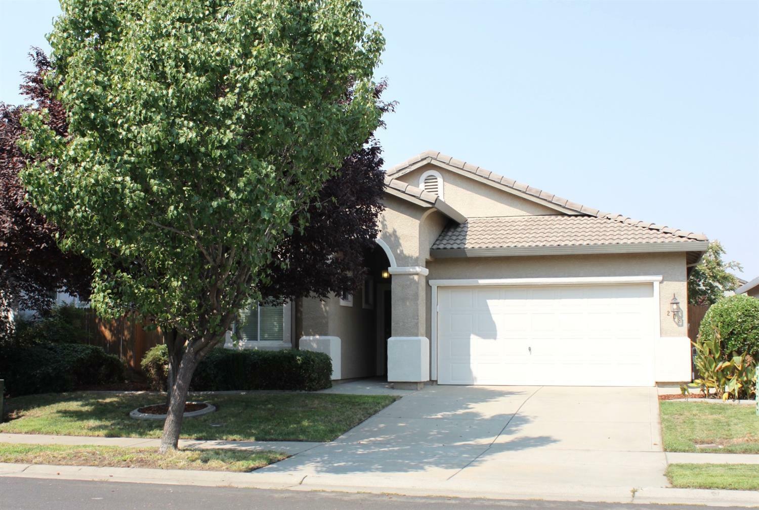 208 Warm Springs Drive  Roseville CA 95678 photo