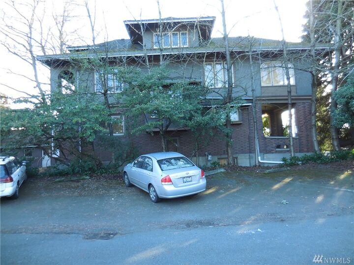 Property Photo:  2616 Harvard Ave E  WA 98102 