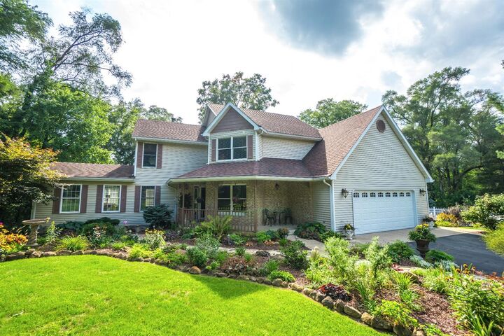 144 N 750  Valparaiso IN 46385 photo