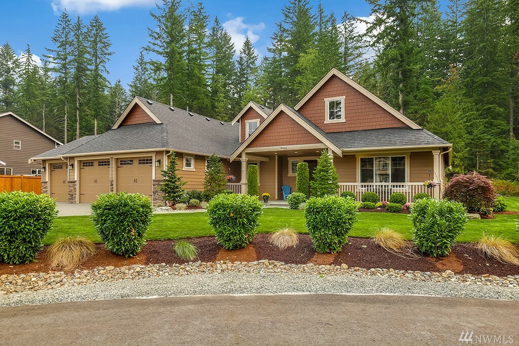 Property Photo: 8913 164th Ave NE WA 98252