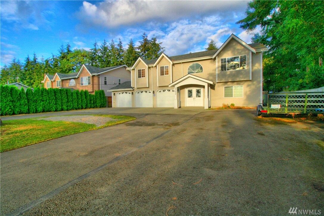Property Photo:  25450  111th Avenue SE  WA 98030 