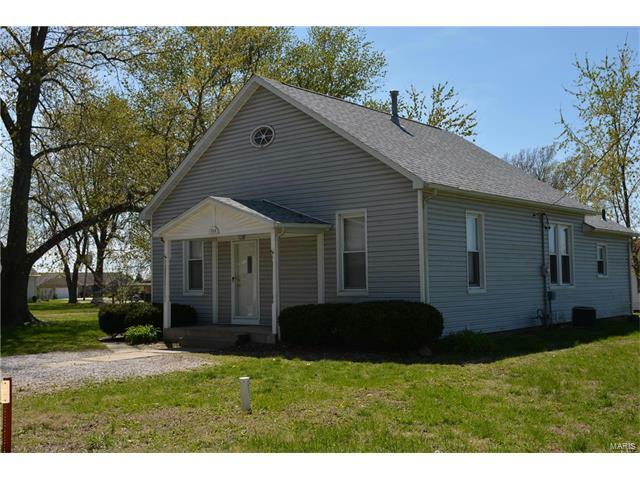 Property Photo: 126 N Oregon Street IL 62061