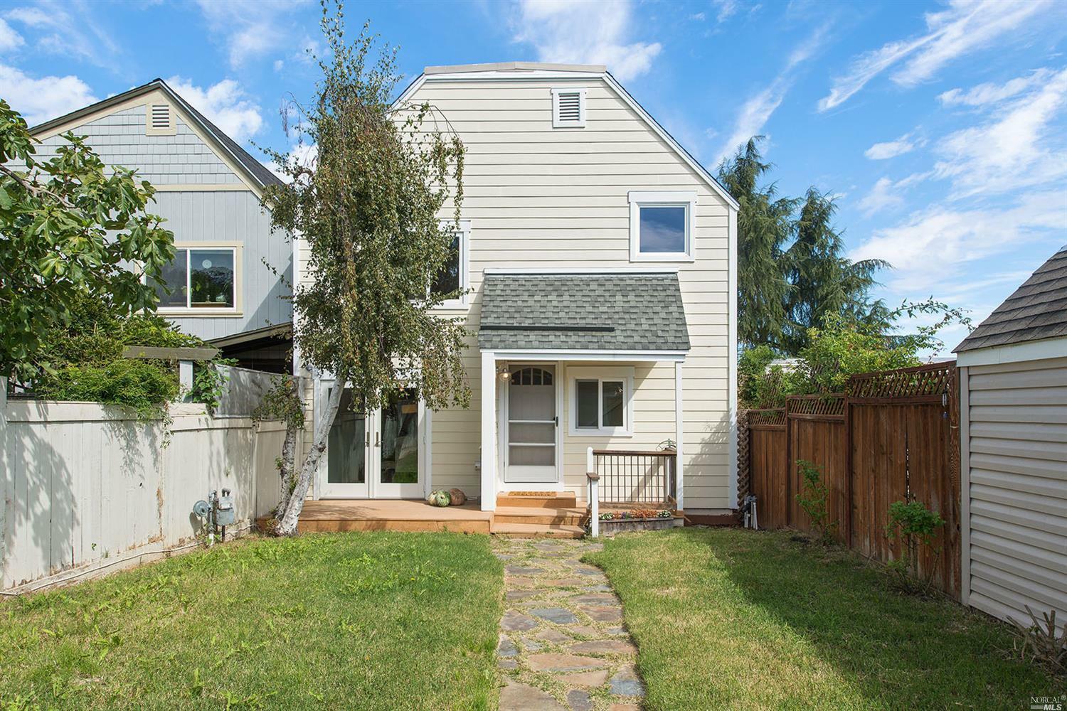 Property Photo: 2529 Topaz Drive CA 94945
