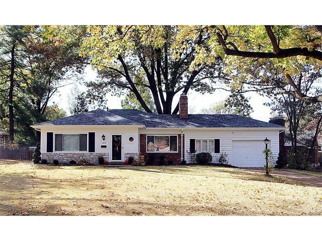 Property Photo: 1419 Azalea Drive MO 63119