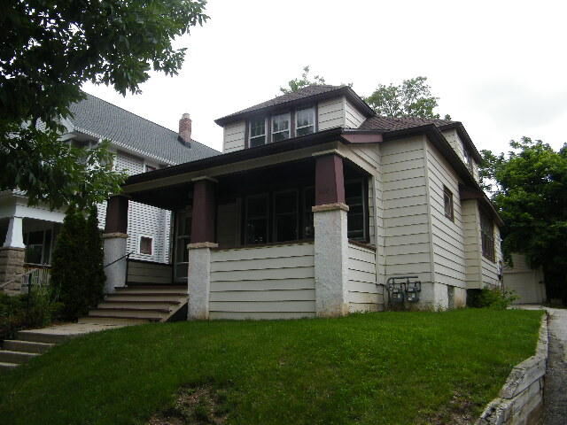Property Photo:  1422 N 53rd St 1422A  WI 53208 
