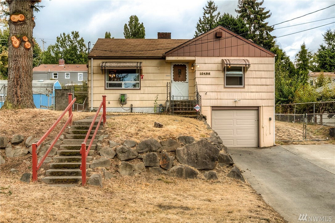 Property Photo: 10456 7th Ave SW WA 98146