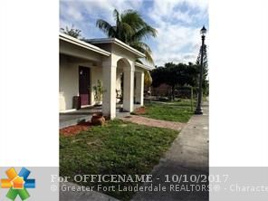 Property Photo: 4260 SW 57th Ave FL 33314
