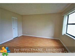 Property Photo:  15710 E Waterside Cir 105  FL 33326 