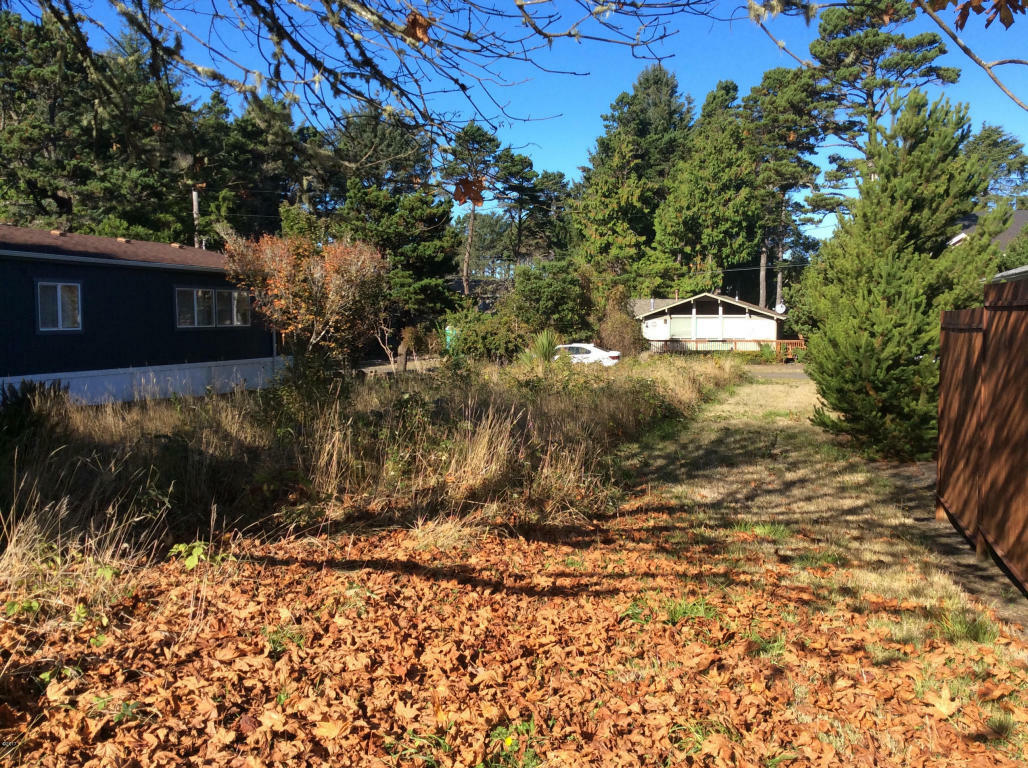 Property Photo: 3568 Sea Mist Avenue OR 97341
