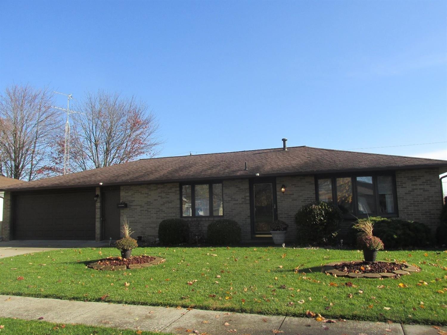 Property Photo: 713 Leonard Court IN 46350