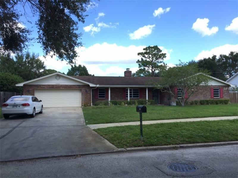 Property Photo: 511 Ensenada Drive FL 32825