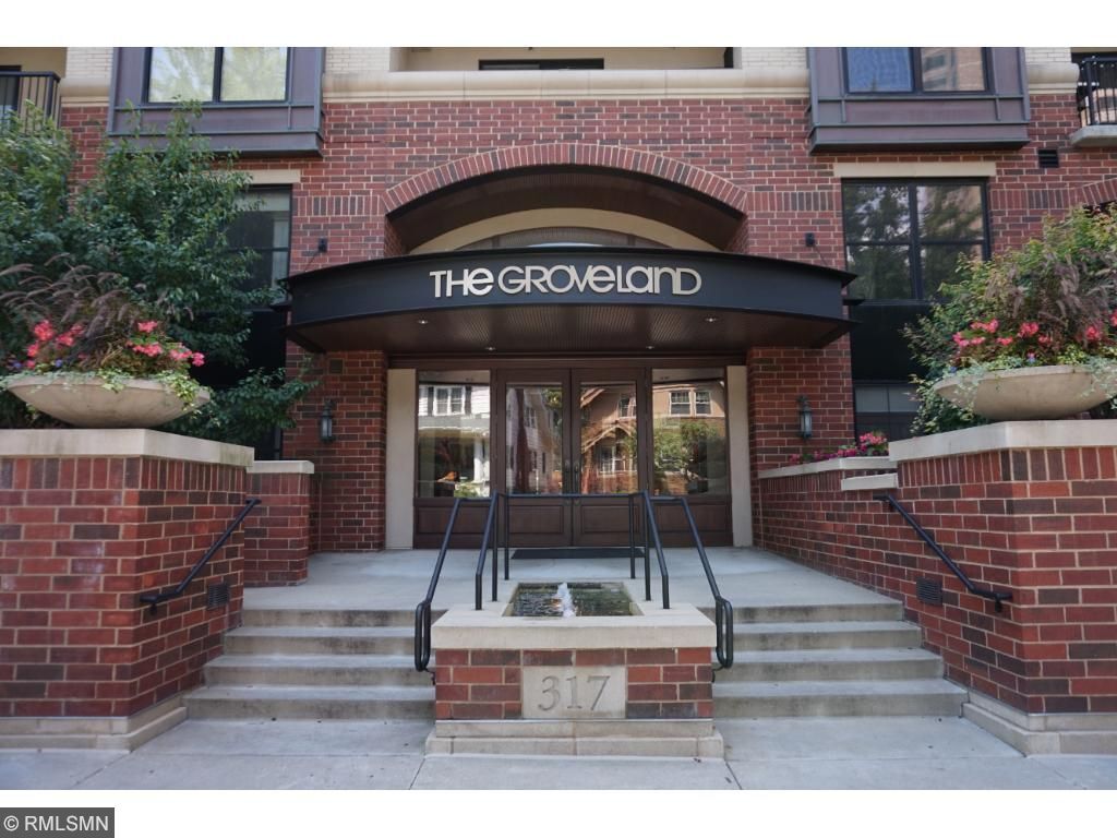 Property Photo:  317 Groveland Avenue 110  MN 55403 