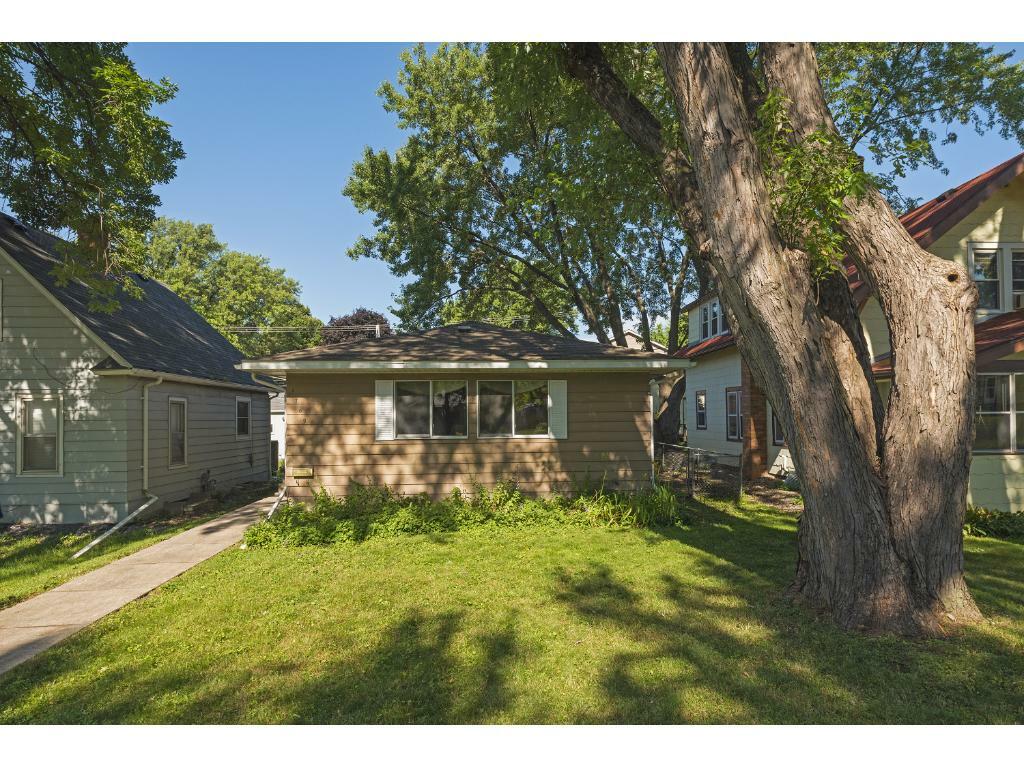 Property Photo:  1709 Eustis Street  MN 55113 