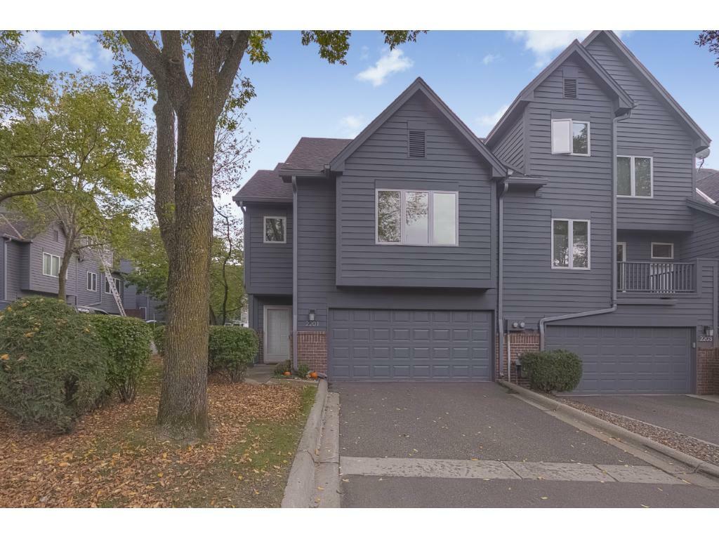 Property Photo: 2201 Sherwood Court MN 55305