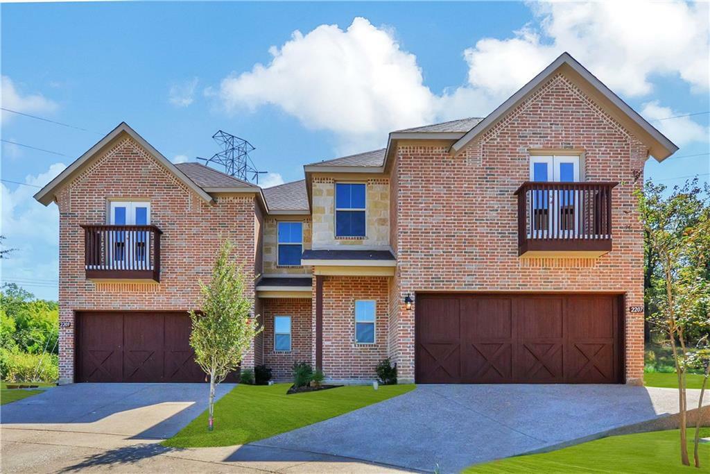 Photo de la propriété:  2207 Highland Villa Lane  TX 76012 