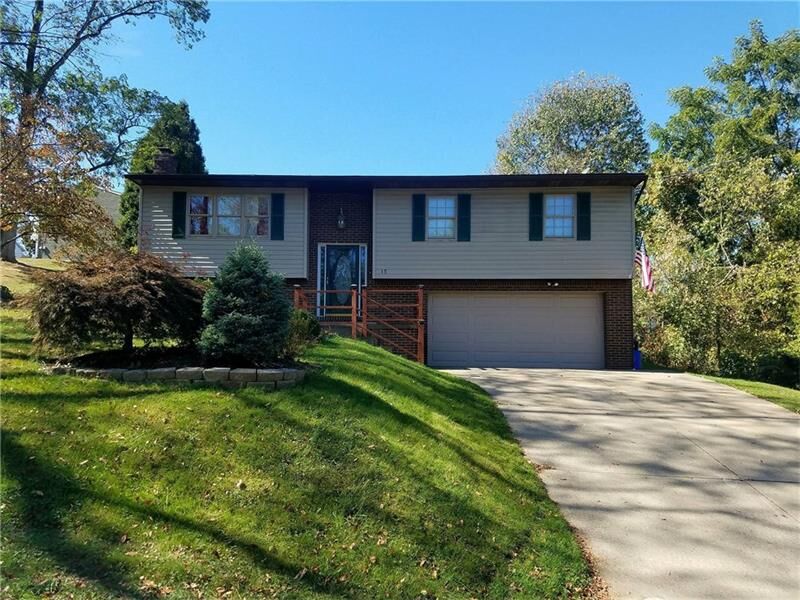 Property Photo:  15 Federal St  PA 15055 
