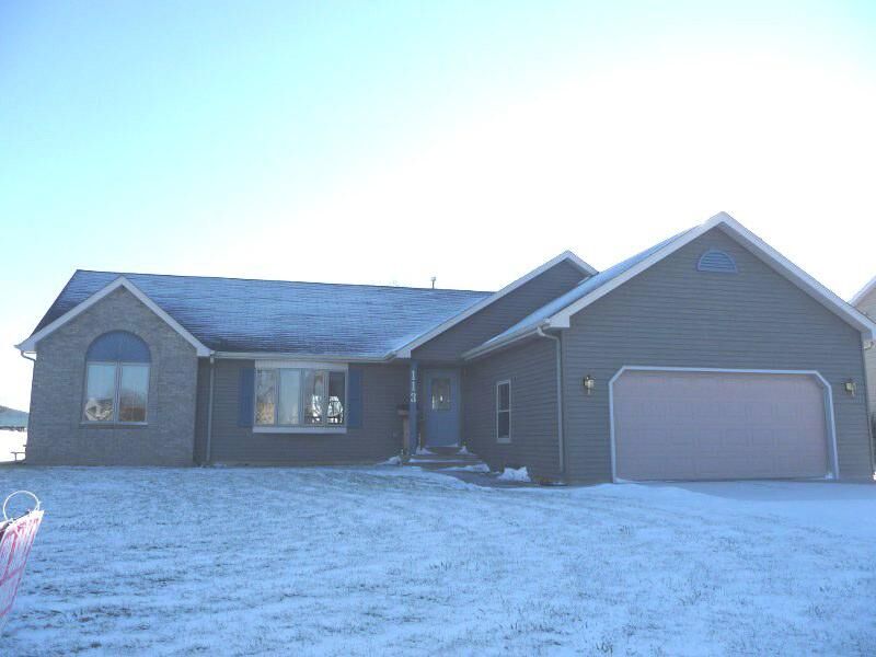 Property Photo: 113 13th Ave WI 53182-1288