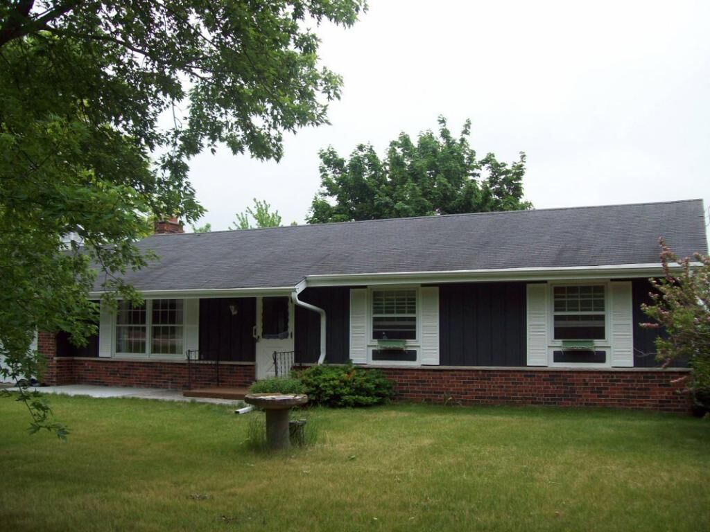 Property Photo:  S71w33515 Road X  WI 53149 