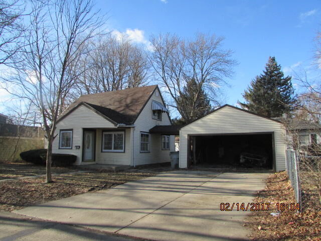Property Photo: 5500 W Thurston Ave WI 53218-2430