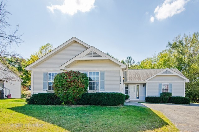 Property Photo: 4504 Vista Drive IL 60042