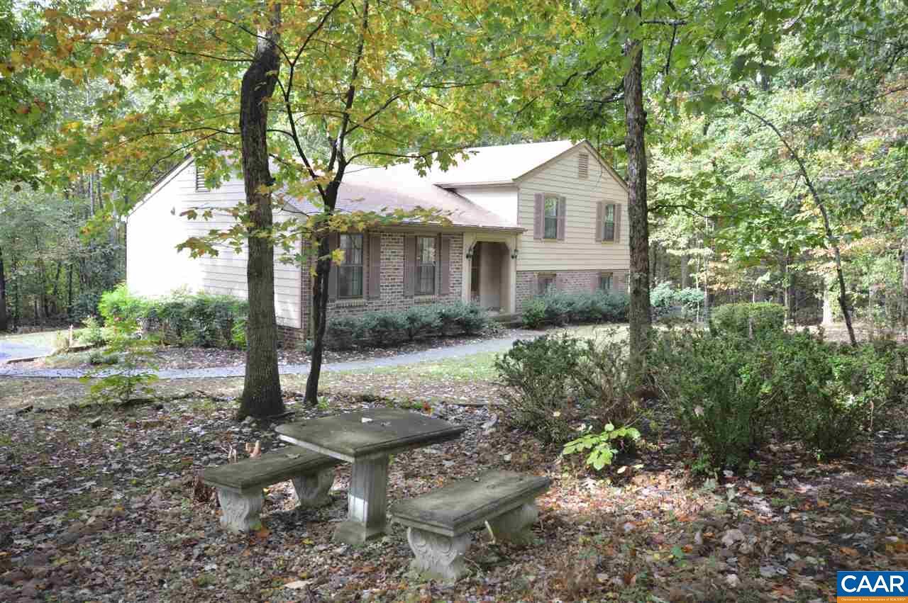Property Photo:  2301 Lonicera Way  VA 22911 