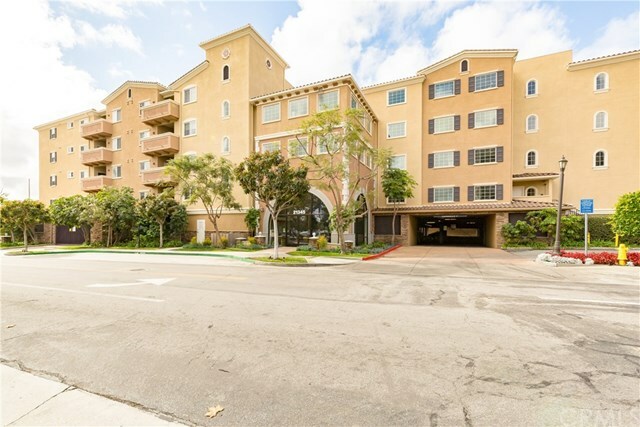 Property Photo:  21345 Hawthorne Boulevard 211  CA 90503 