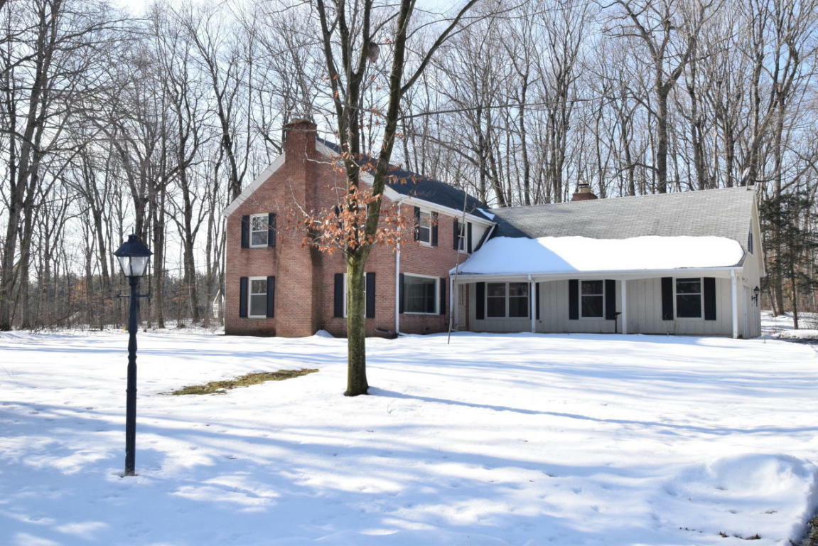 Property Photo: 461 Beechwood Dr WI 53012