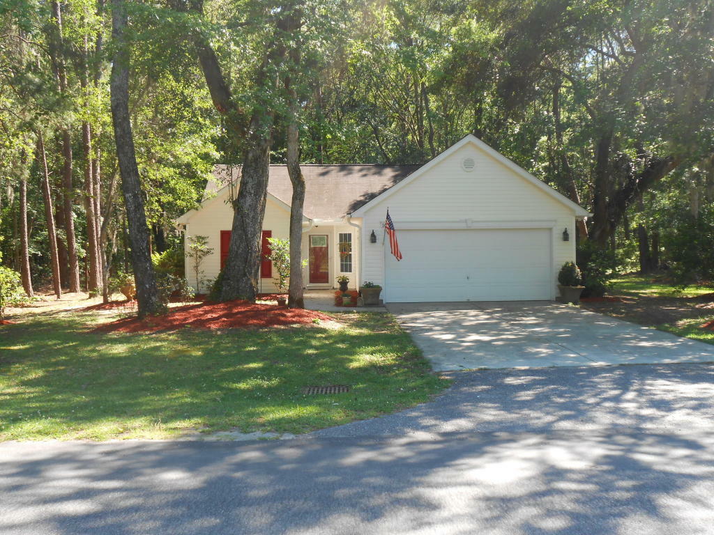 Property Photo: 105 Holly Street SC 29485