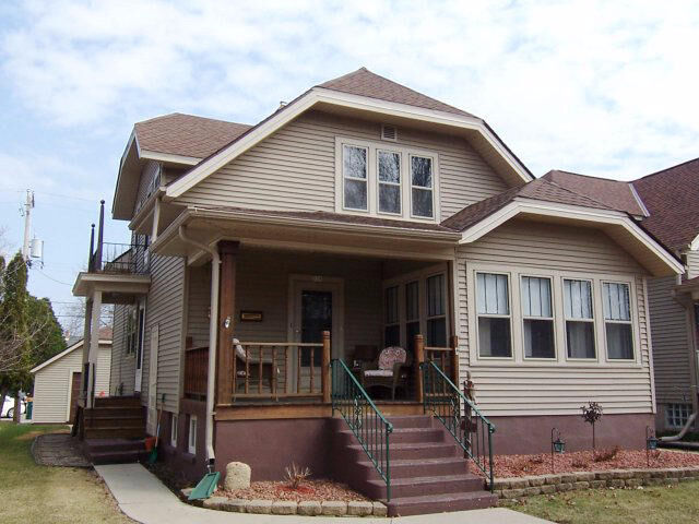 Property Photo: 539 S 5th Ave WI 53095