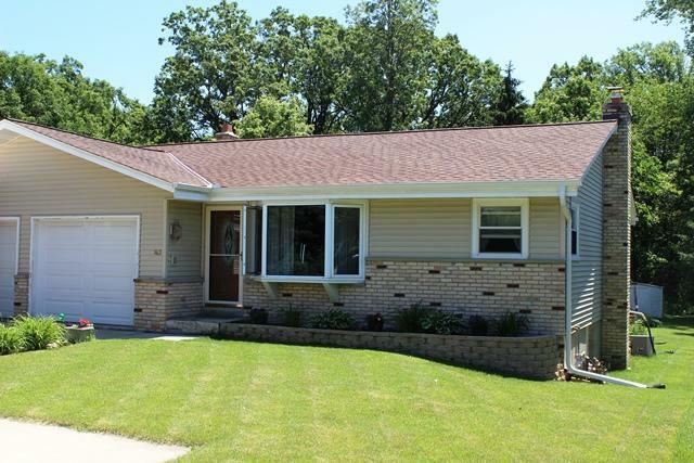 Property Photo:  143 W Paradise Dr  WI 53095 