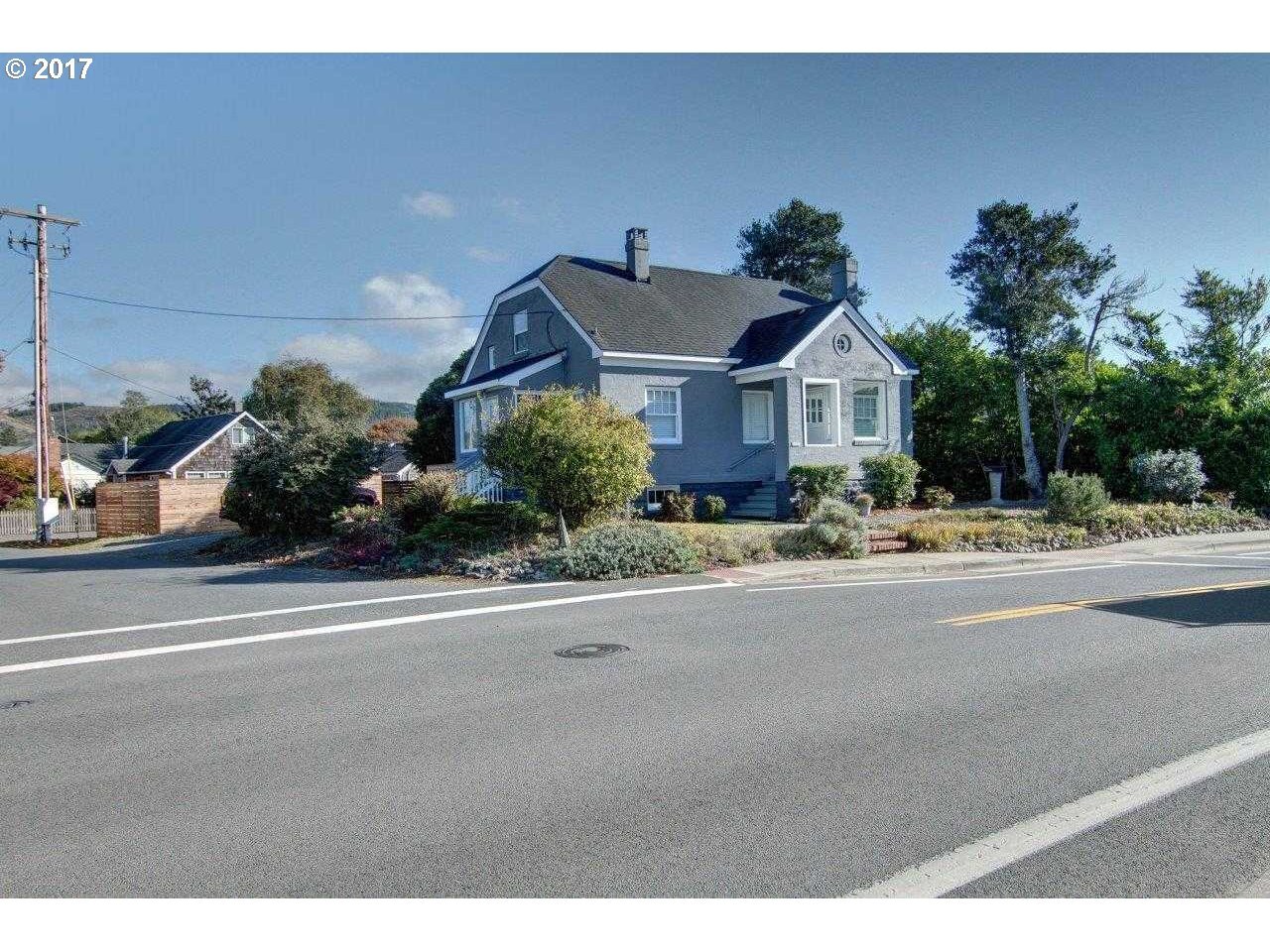 Property Photo: 1623 N Holladay Dr OR 97138