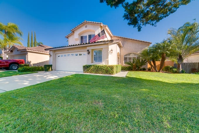 Property Photo:  852 Essence Ave  CA 92057 