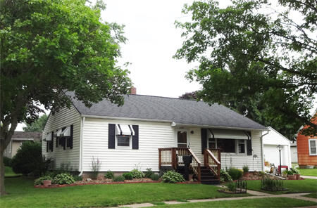Property Photo:  208 S Circle Dr  WI 54665 