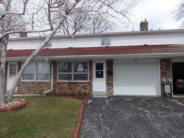 Property Photo:  3116 W King Arthurs Ct  WI 53221 