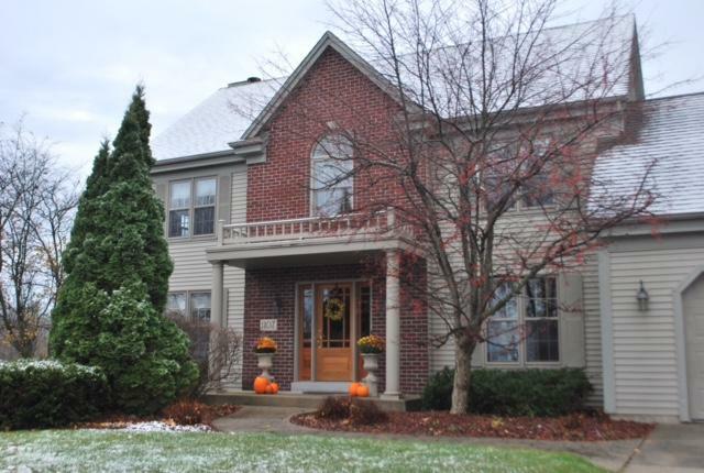 Property Photo:  1107 Hazelwood Ct  WI 53095 