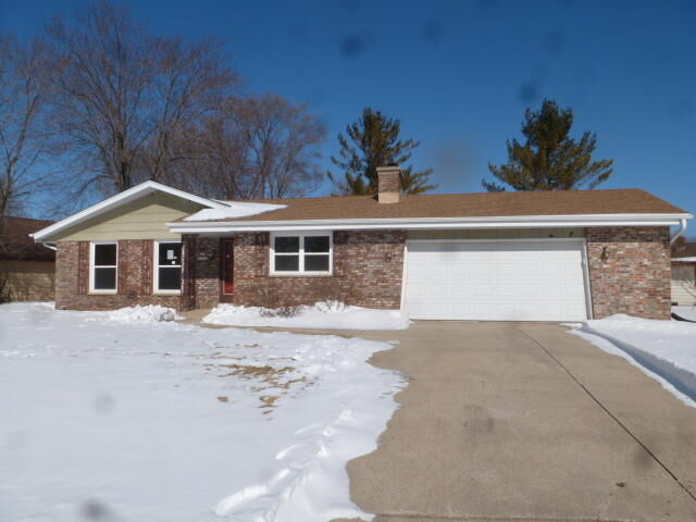 Property Photo:  S70w13310 Fennimore Ln  WI 53150 
