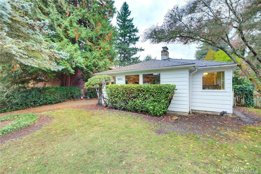 Property Photo:  8043 42nd Ave NE  WA 98115 