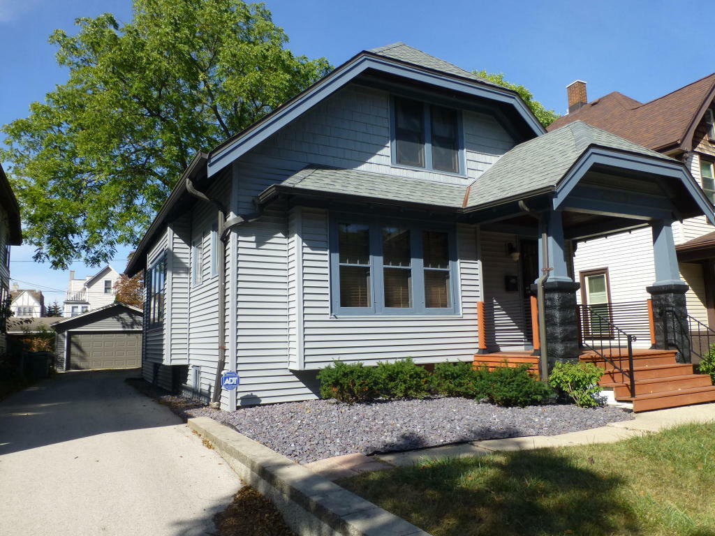 Property Photo:  2639 N Murray Ave  WI 53211 