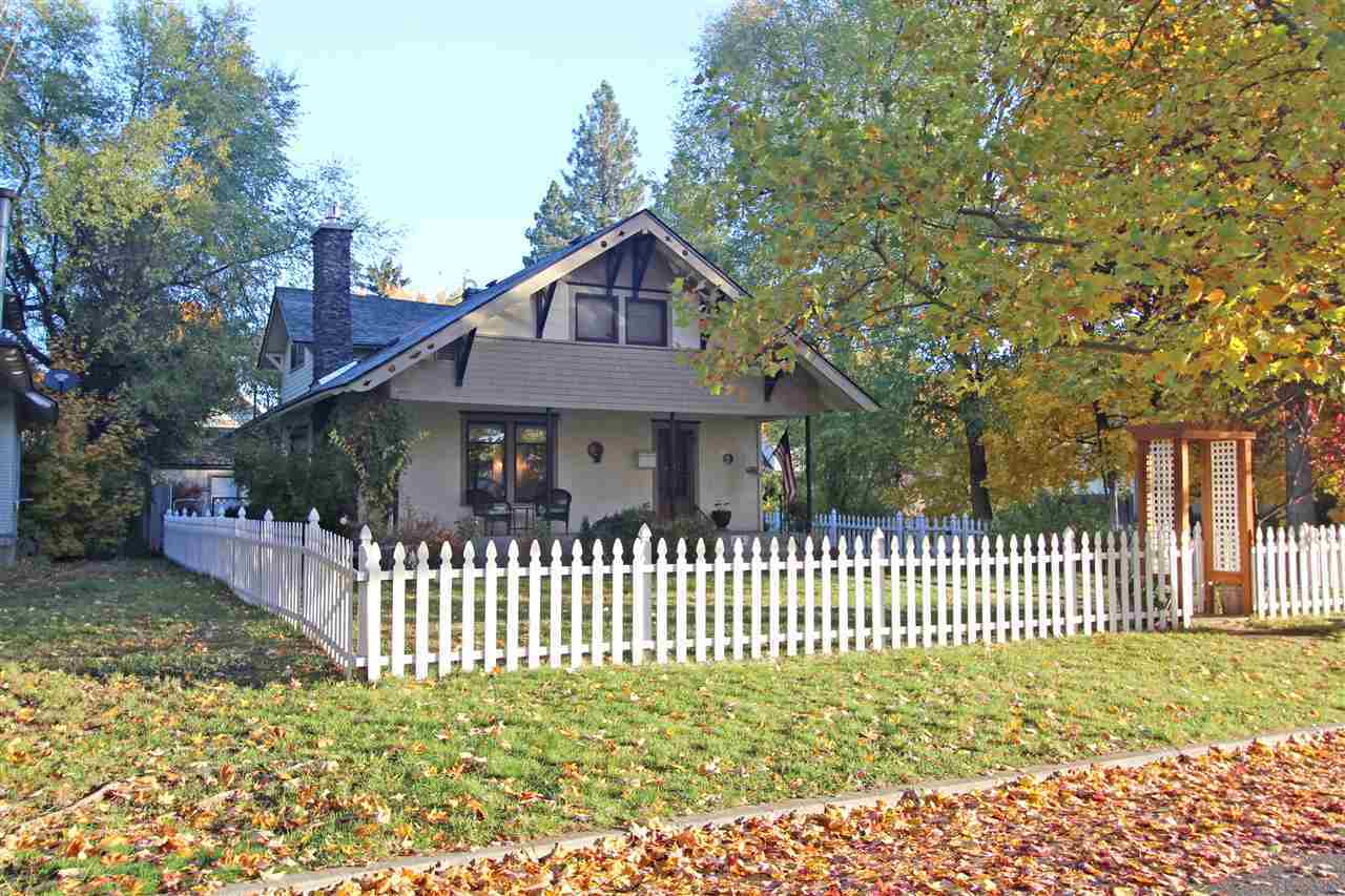 Property Photo:  206 W Waverly Pl  WA 99205 