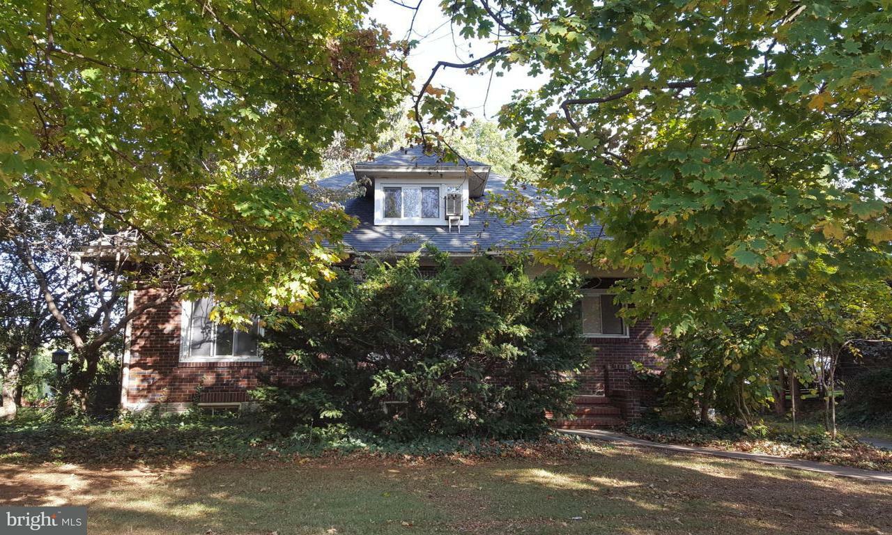 Property Photo: 369 N Broad Street PA 17543