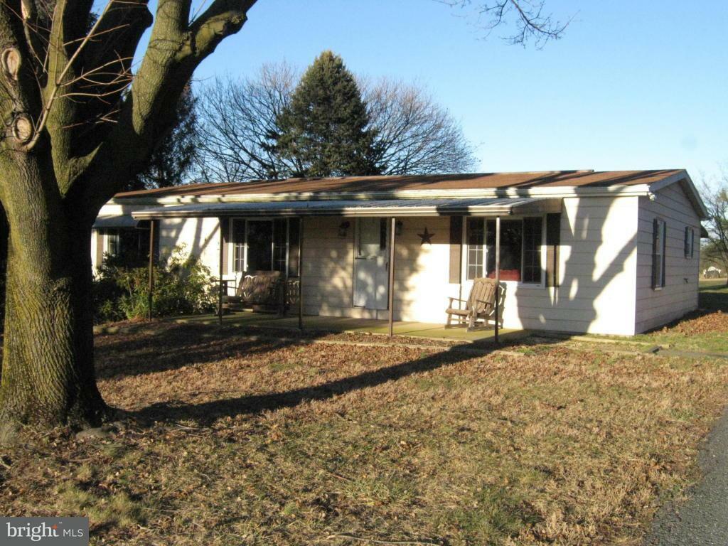 Property Photo:  927 Hilldale Road  PA 17532 