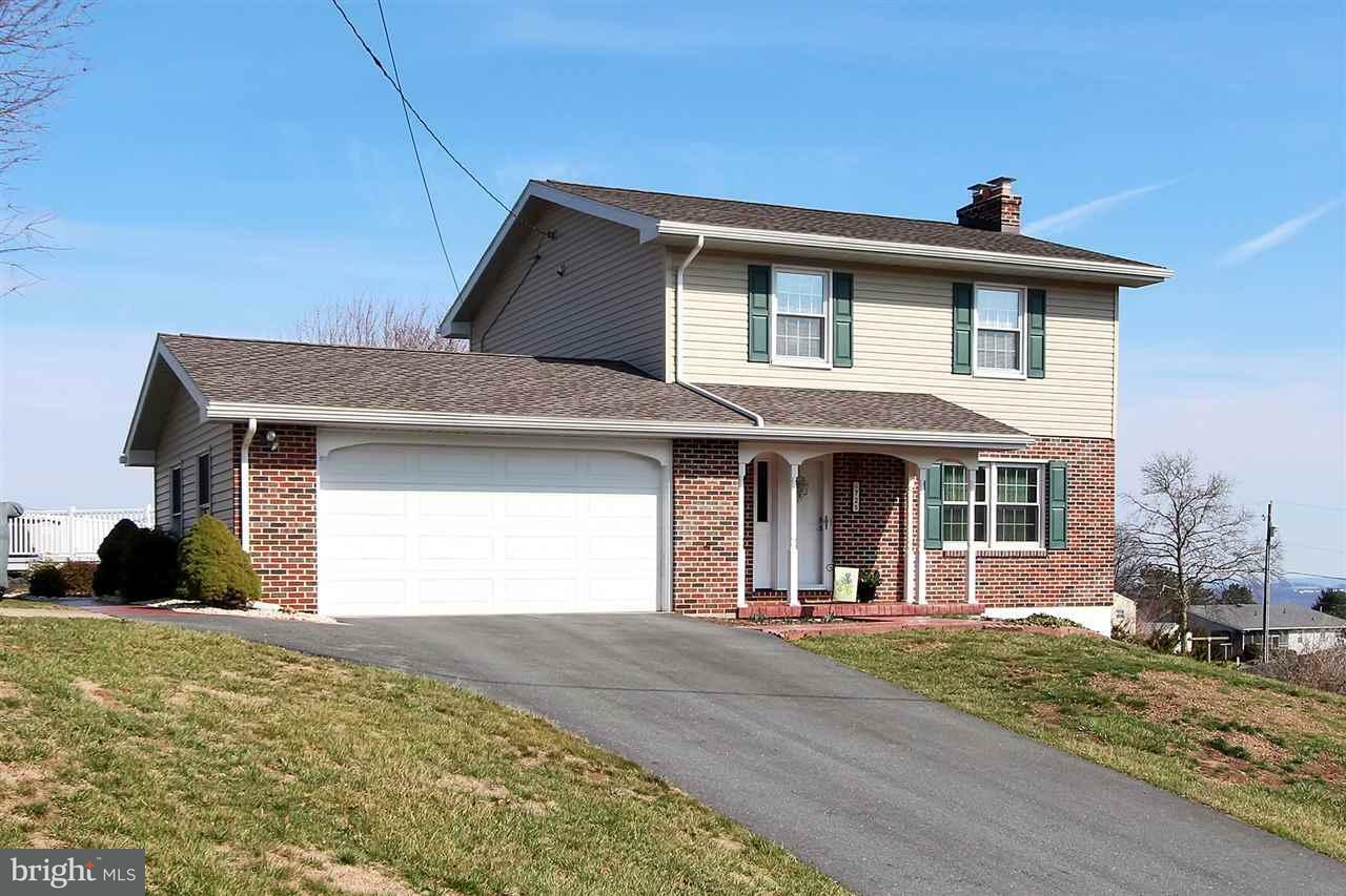 Property Photo:  725 Picturesque Drive  PA 17368 