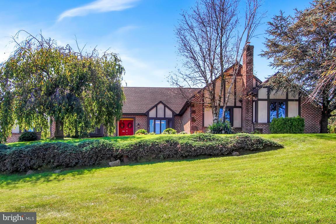 Property Photo: 28 Rosewood Dr PA 17540