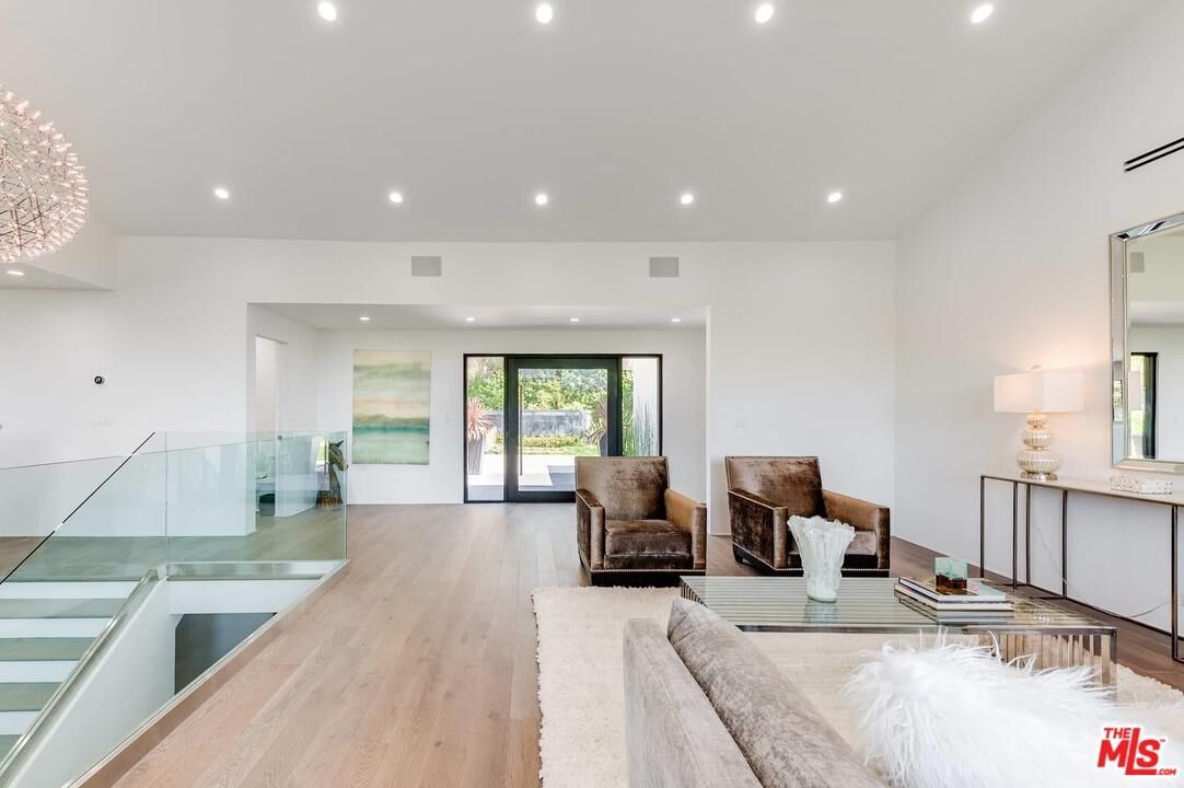 Property Photo:  29349 Pacific Coast Hwy  CA 90265 