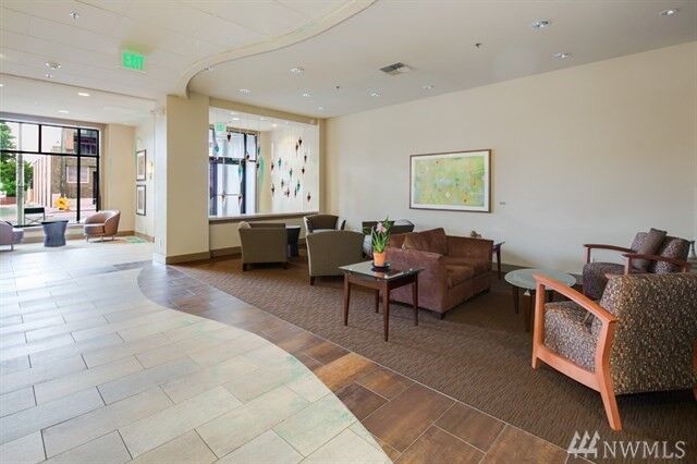 Property Photo: 5650 24th Ave NW 302 WA 98107